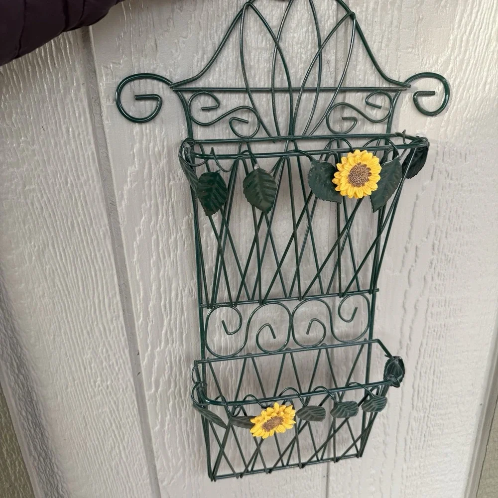 Green Metal  Letter Holder‎ Wall Hanging Sunflower Design
